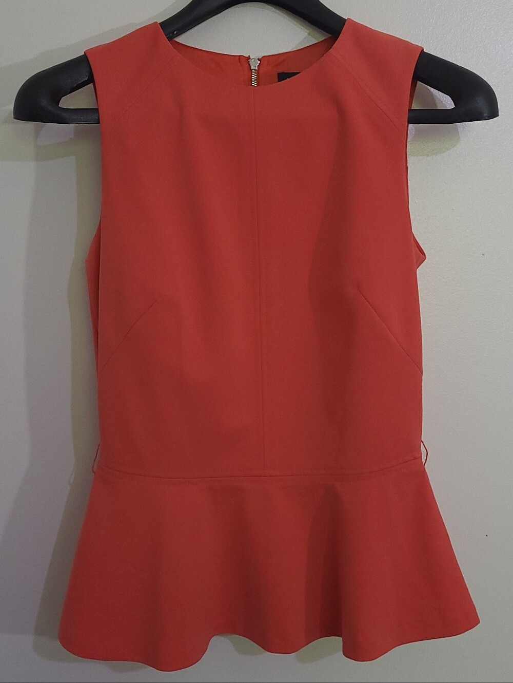 Le Château Coral Pink Sleeveless Peplum Top Size XXS